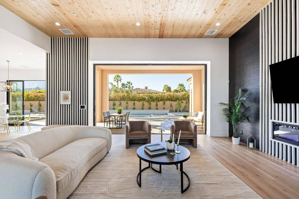 La Quinta, CA 92253,80820 Vista Lazo