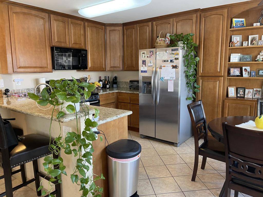 Palm Desert, CA 92211,40900 Breezy Pass RD #C