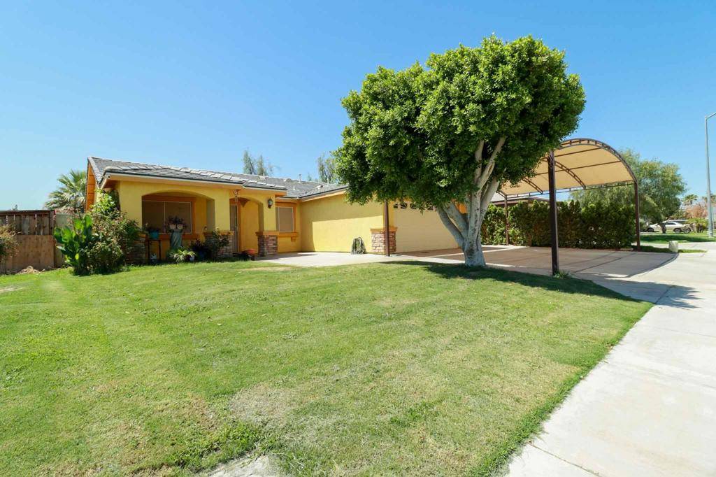 Coachella, CA 92236,83153 Camino Bahia