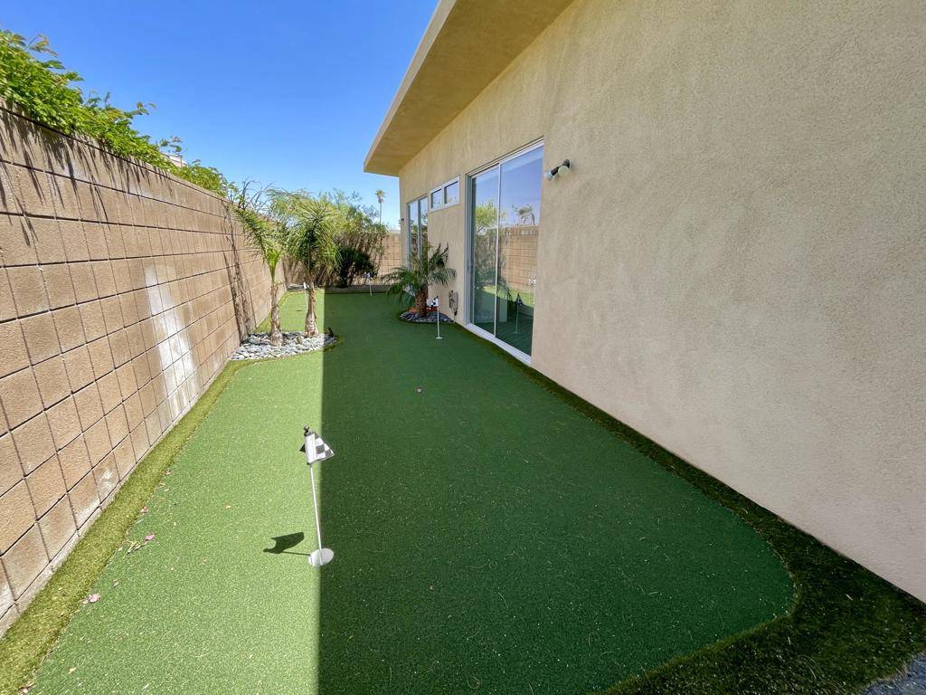 Palm Springs, CA 92262,2706 Alexander Club DR