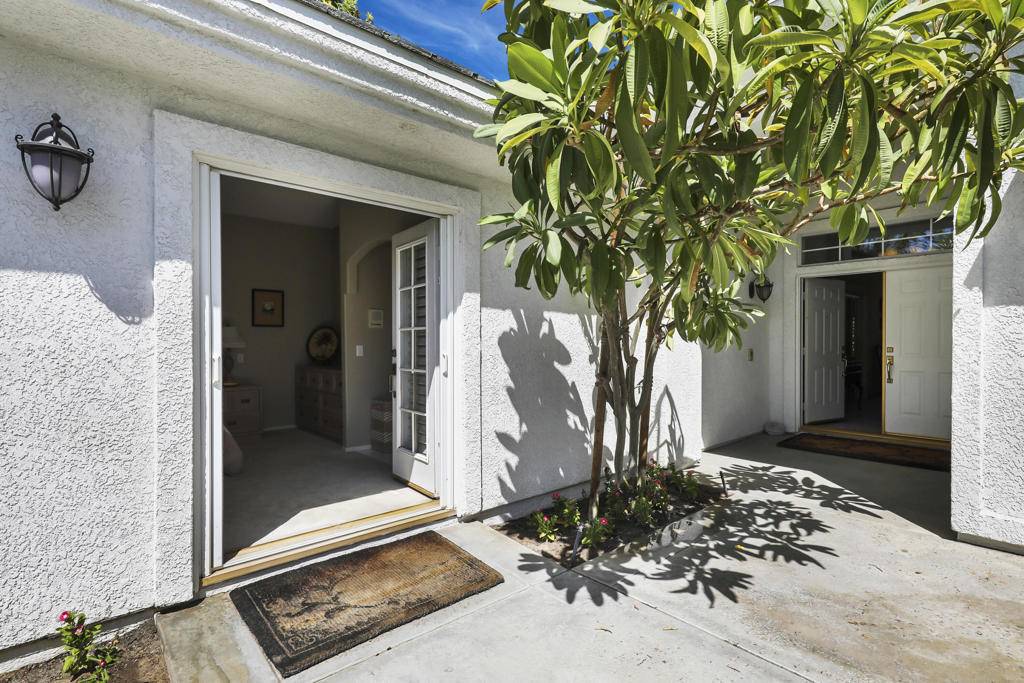 Palm Desert, CA 92211,80 Beekman PL