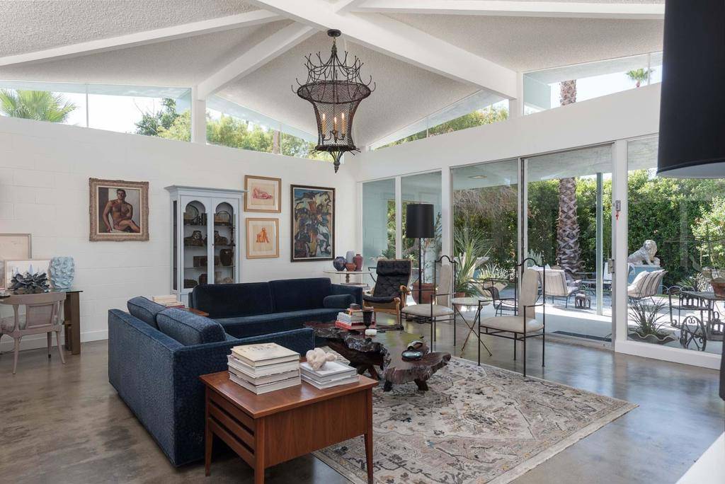 Palm Springs, CA 92262,1055 E Granvia Valmonte