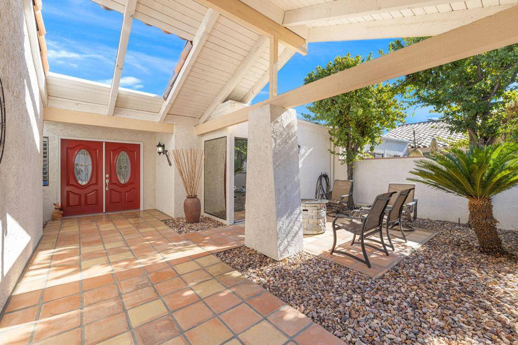 Rancho Mirage, CA 92270,37826 Los Cocos DR W