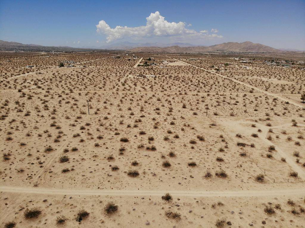Joshua Tree, CA 92252,0 Arizona Avenue