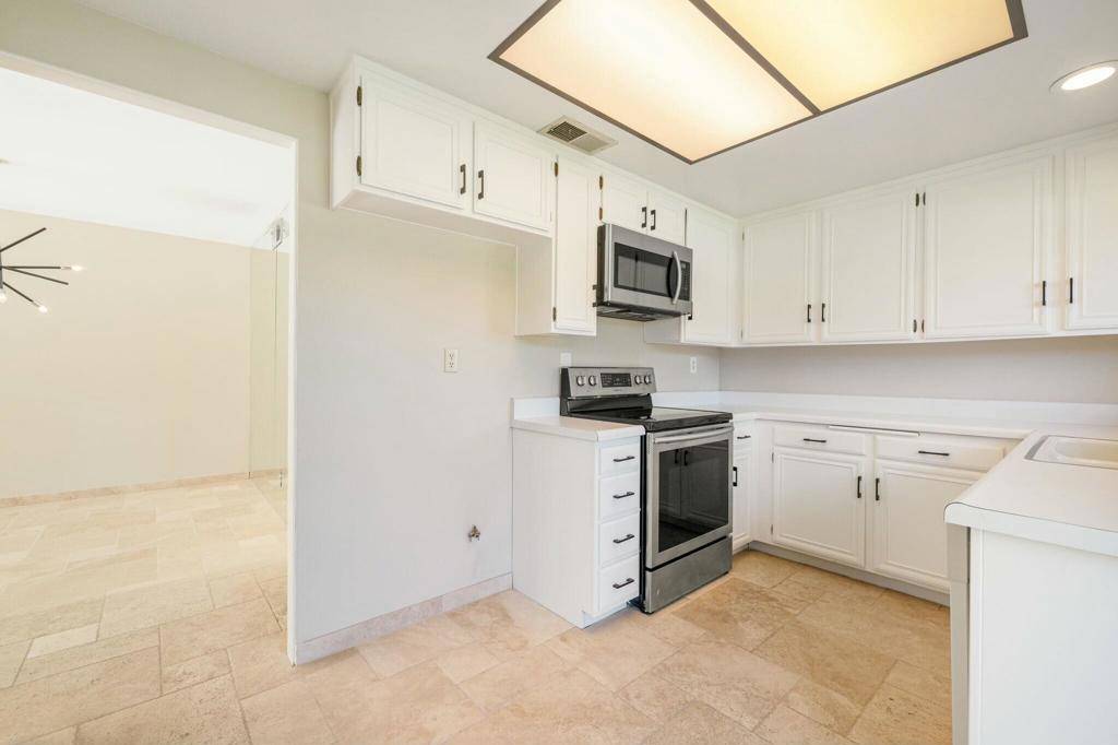 Palm Springs, CA 92262,2600 S Palm Canyon Drive #7
