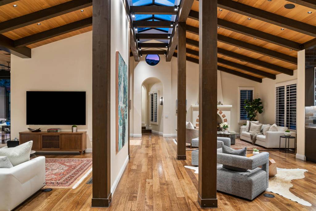 Palm Springs, CA 92262,555 W Stevens RD