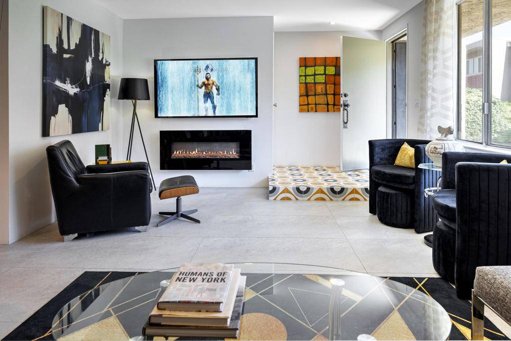 Palm Springs, CA 92262,250 E Via Escuela #G