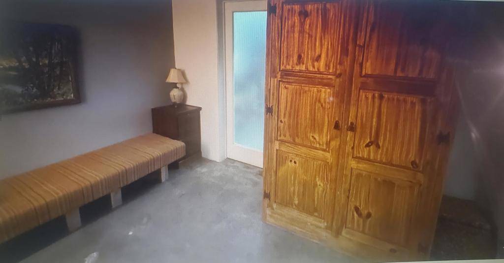 Palm Springs, CA 92262,870 East Research DR #5