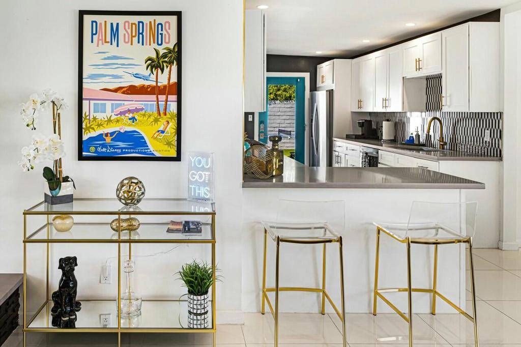Palm Springs, CA 92262,2140 E Amado RD