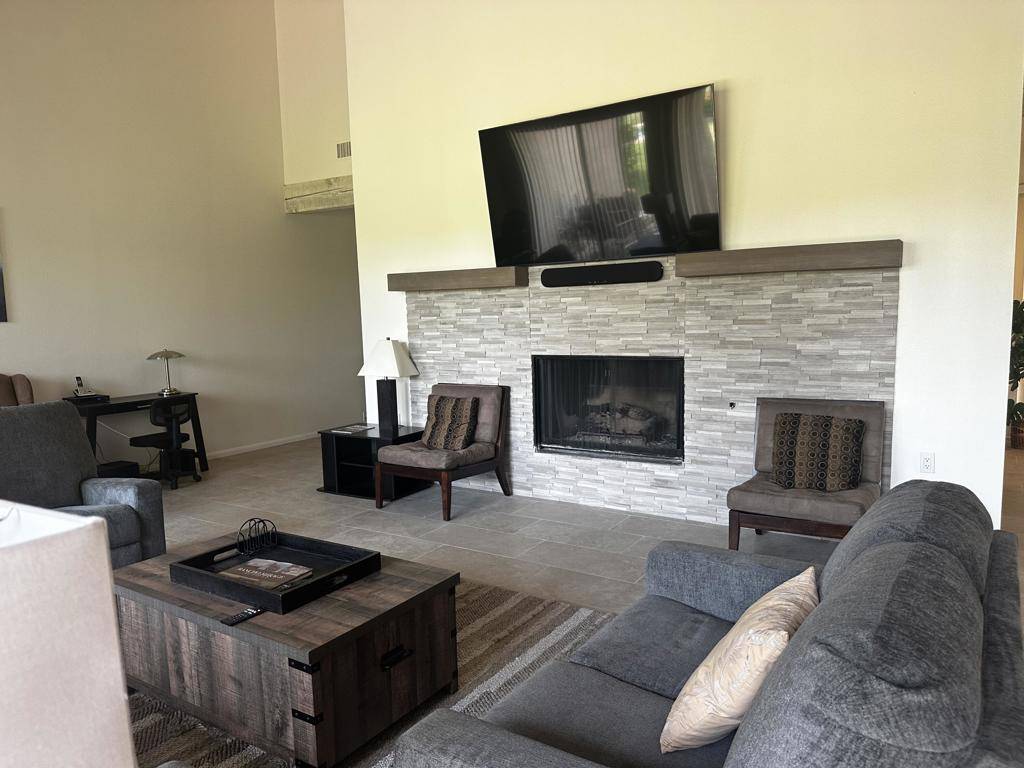 Rancho Mirage, CA 92270,547 Desert West DR