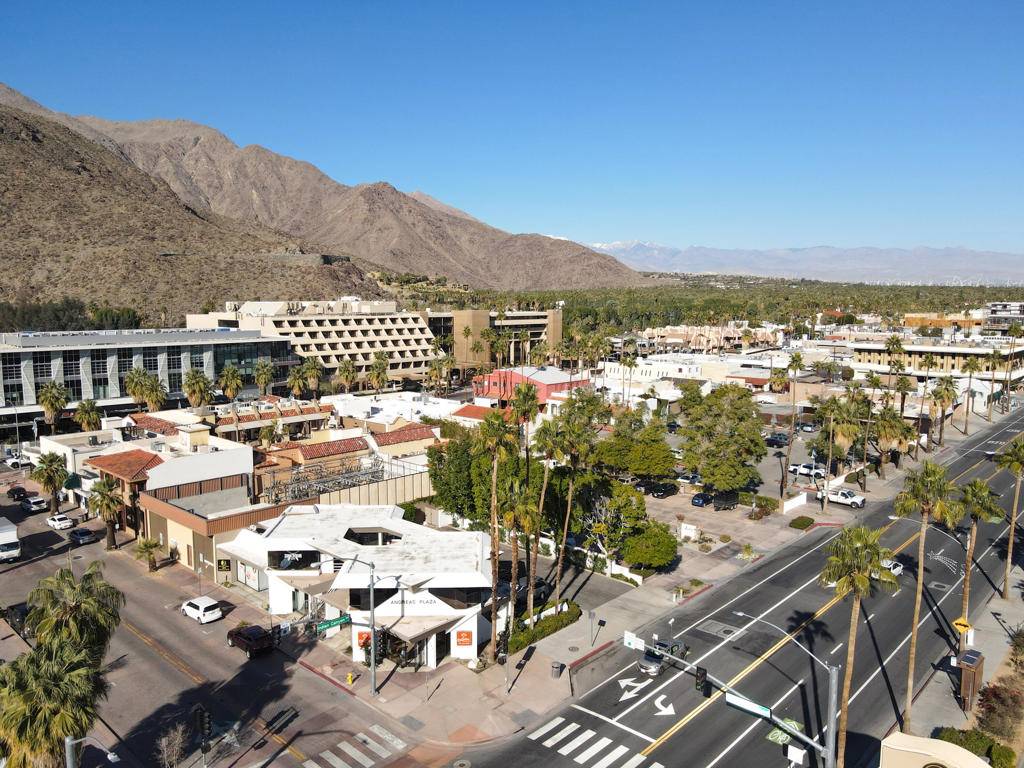 Palm Springs, CA 92262,201 Indian Canyon DR