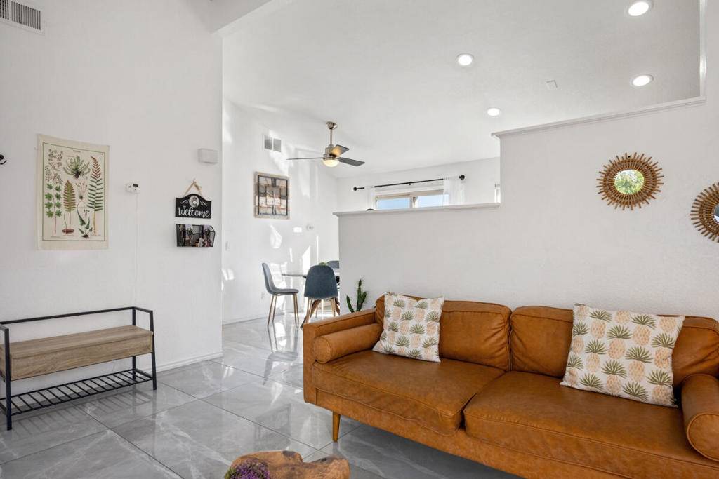 Palm Springs, CA 92262,3272 N Mica DR