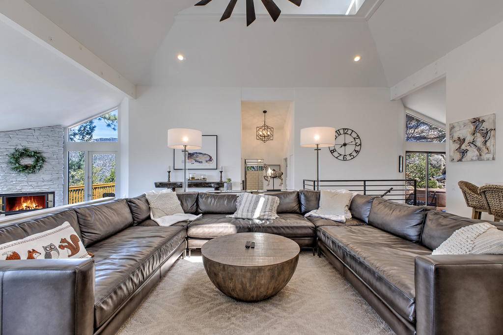 Idyllwild, CA 92549,54420 Village View Drive