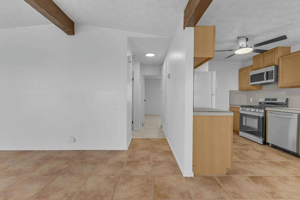 Desert Hot Springs, CA 92240,9923 Valencia DR