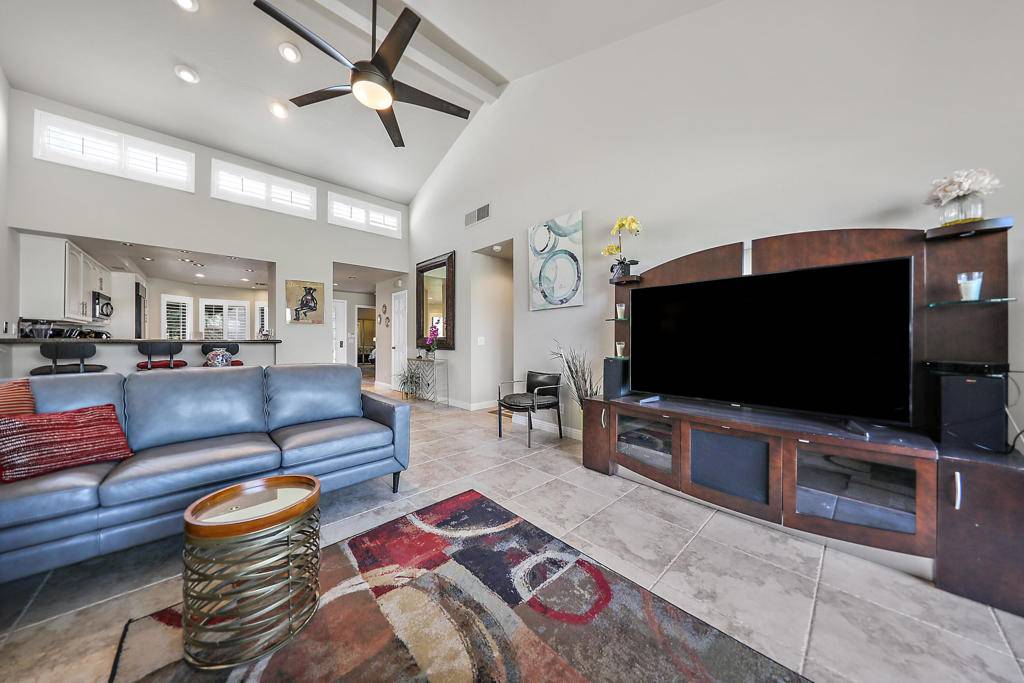 Palm Desert, CA 92211,186 Running Springs DR