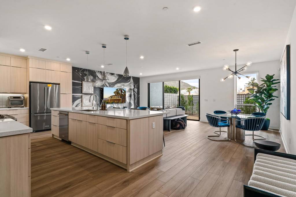 Palm Springs, CA 92264,438 Huddle Springs WAY