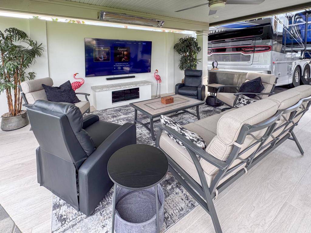 Indio, CA 92201,80394 Avenue 48 #266
