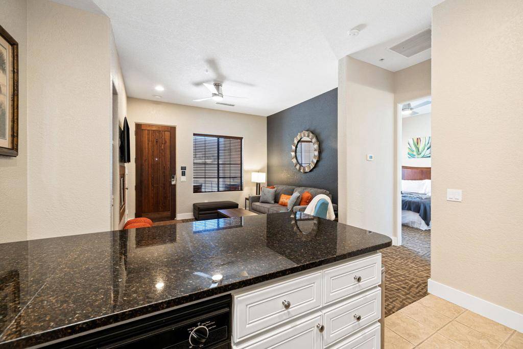 La Quinta, CA 92253,50700 Santa Rosa PLZ #1
