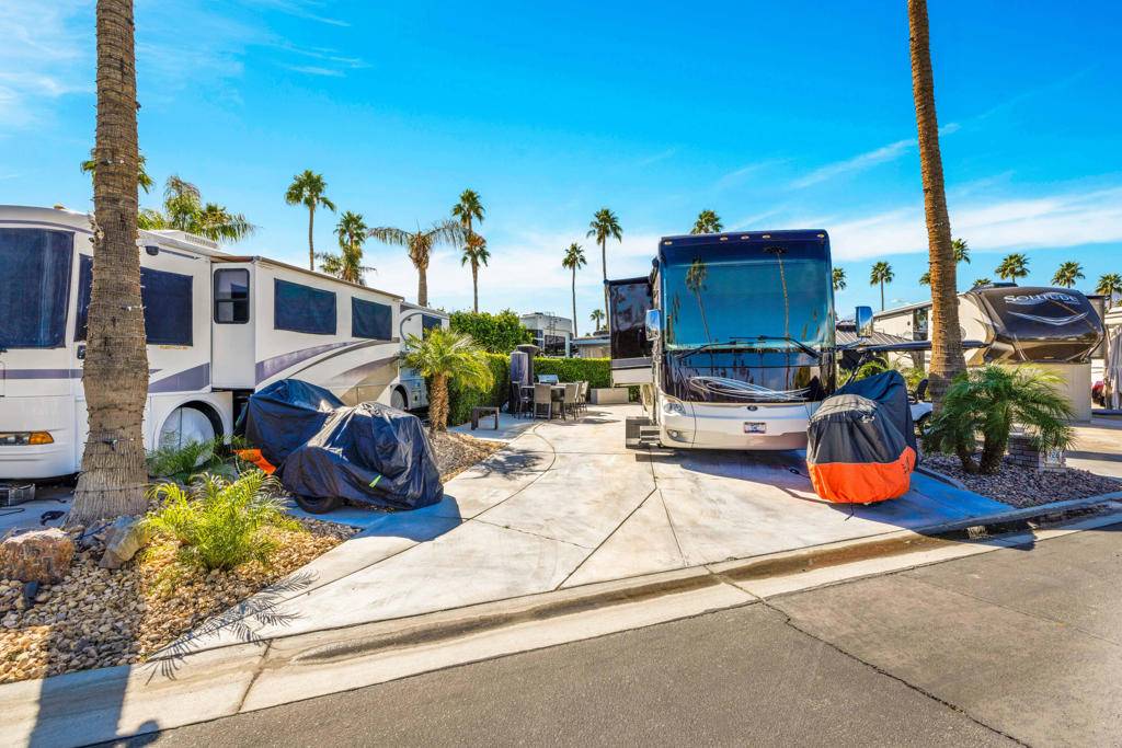 Cathedral City, CA 92234,69411 Ramon Road #427
