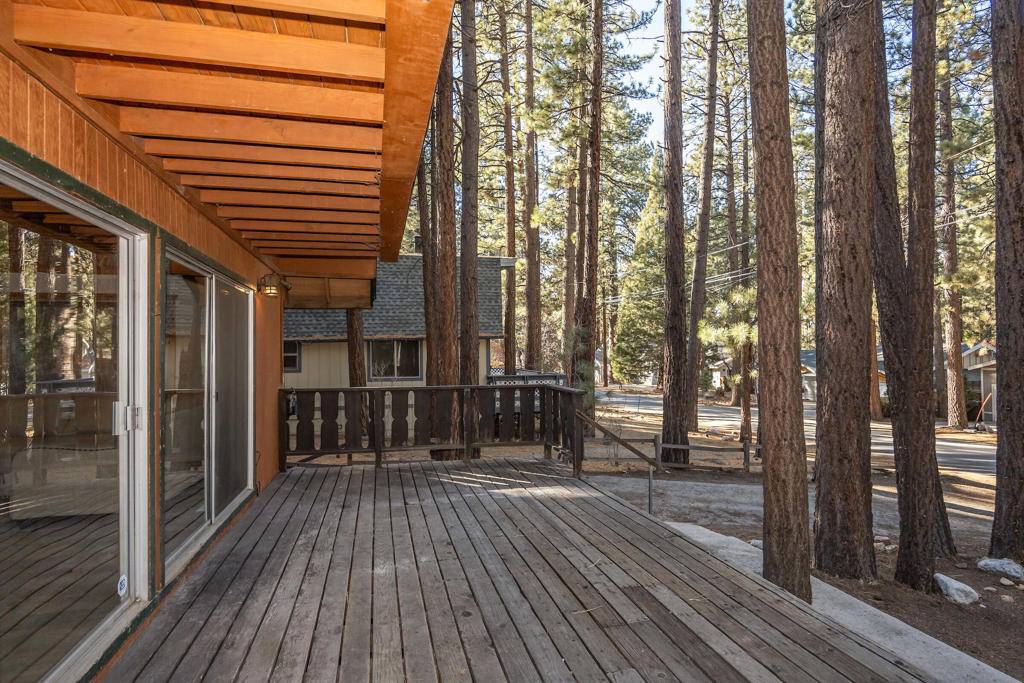 Big Bear, CA 92315,41603 Comstock LN