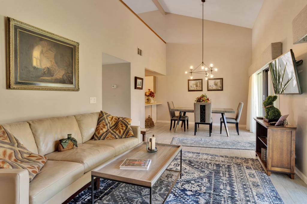 Palm Desert, CA 92260,512 Flower Hill LN