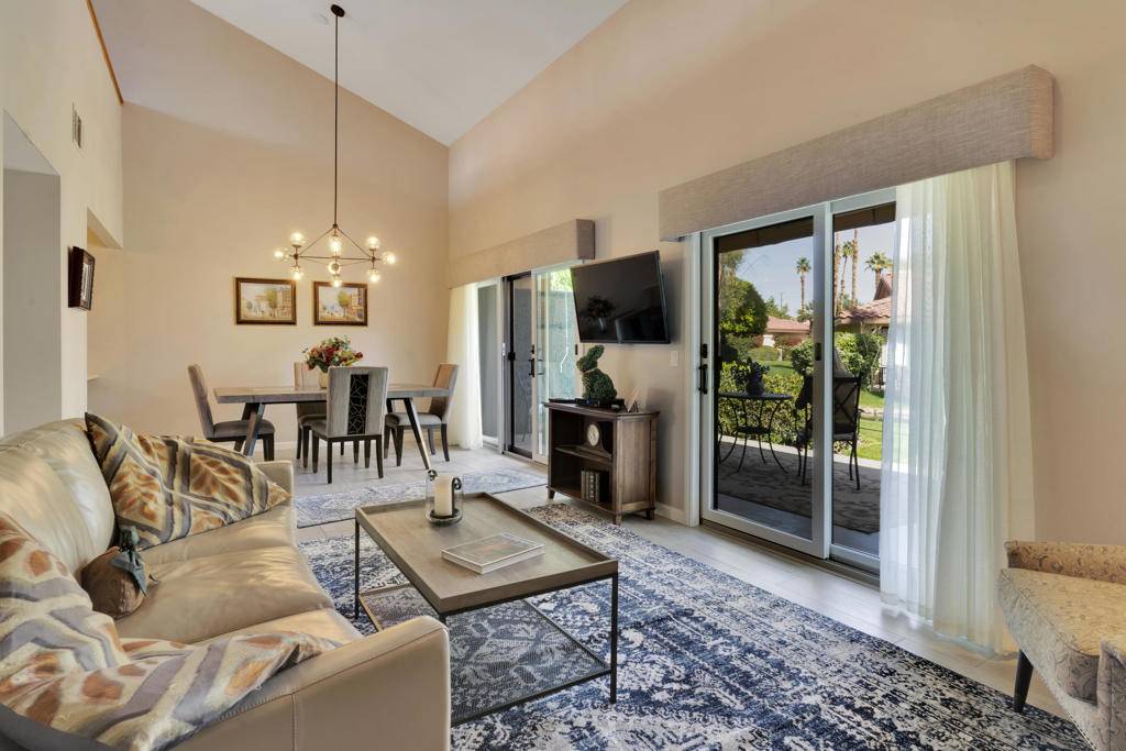 Palm Desert, CA 92260,512 Flower Hill LN