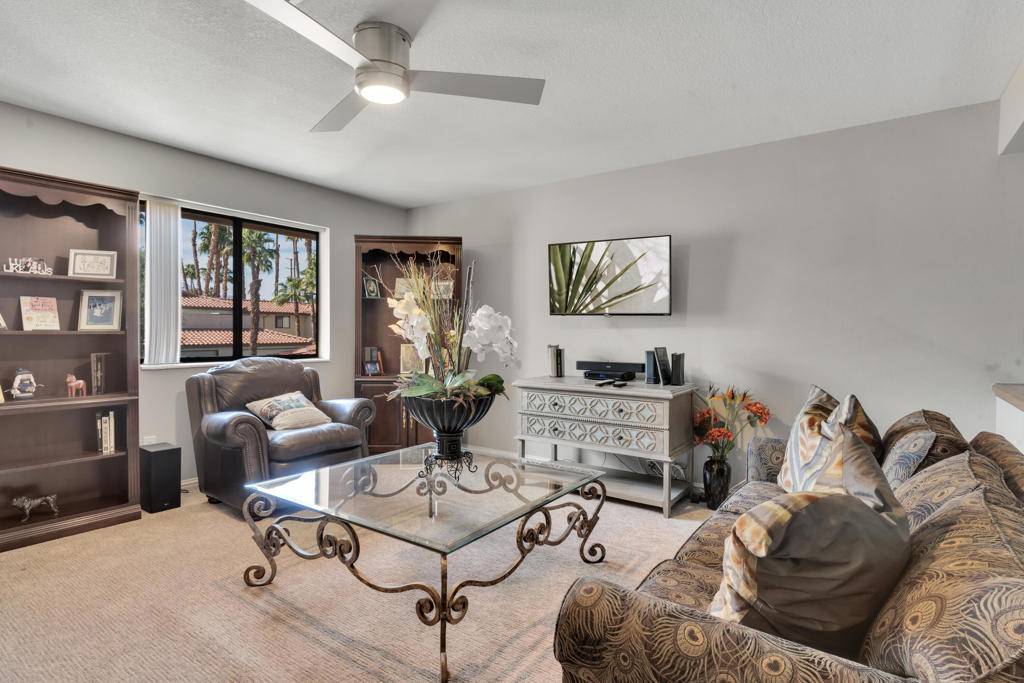 Palm Desert, CA 92260,512 Flower Hill LN