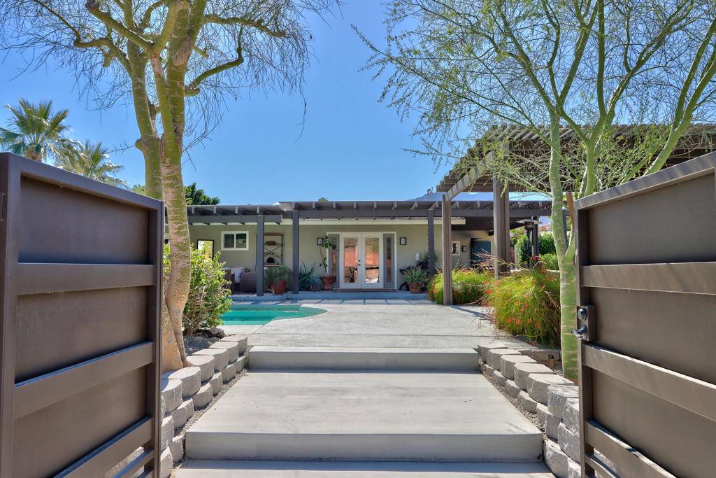 La Quinta, CA 92253,52045 Avenida Carranza