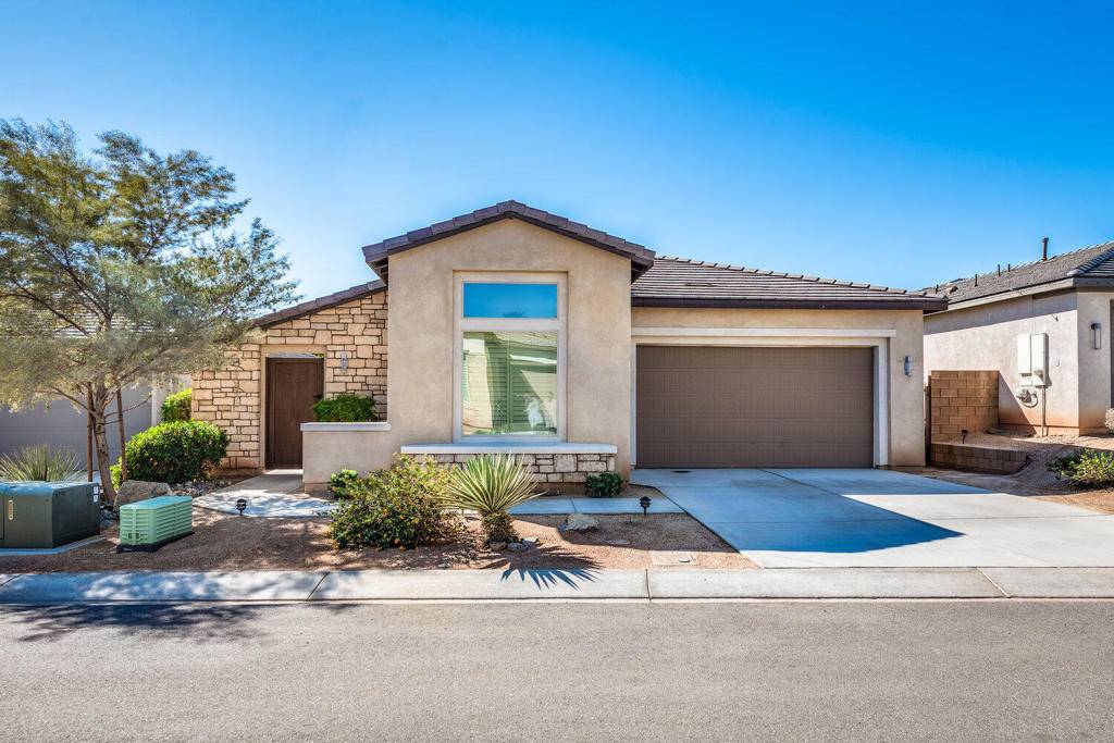 Indio, CA 92201,80033 Canyon Club CT