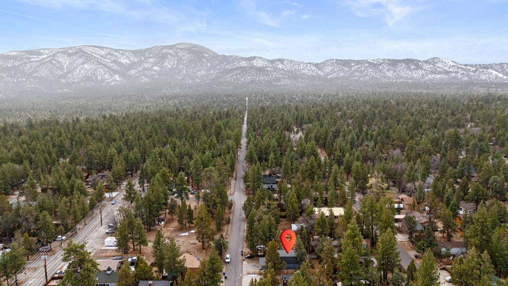 Sugarloaf, CA 92386,156 Victoria LN