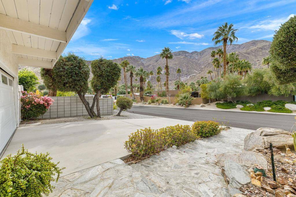 Palm Springs, CA 92262,968 N Fairview CIR