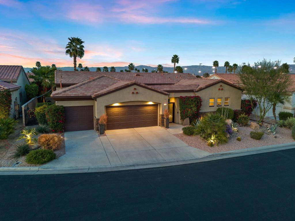 Palm Desert, CA 92260,50 Orquidia CT
