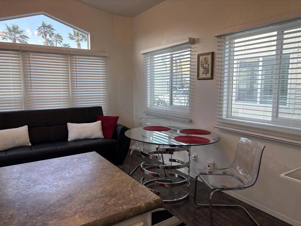 Desert Hot Springs, CA 92241,74711 Dillon RD ##271