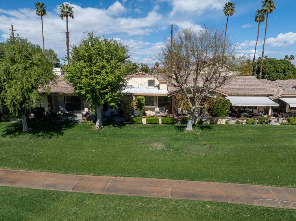 Palm Desert, CA 92260,213 Las Lomas