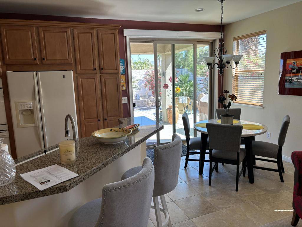 Indio, CA 92203,80450 Avd Linda VIS
