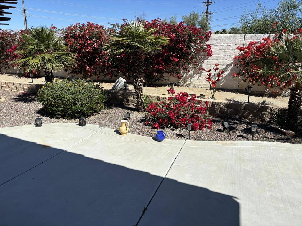 Indio, CA 92203,80450 Avd Linda VIS