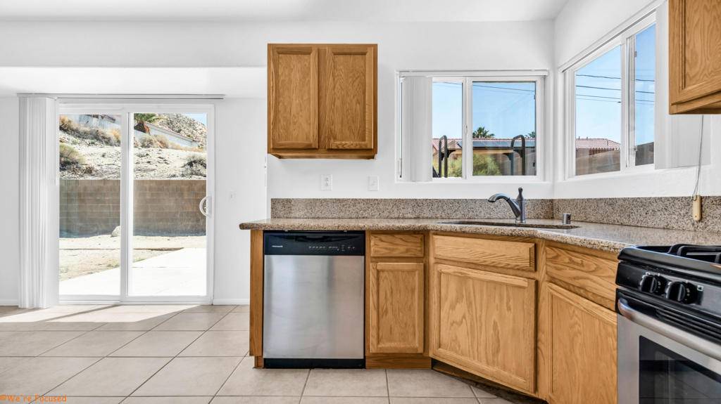 Desert Hot Springs, CA 92240,9210 Calle Barranca