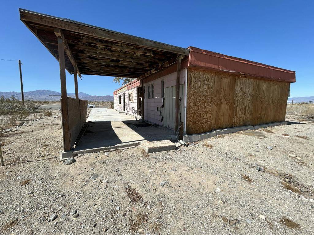 Thermal, CA 92274,2394 S Marina DR