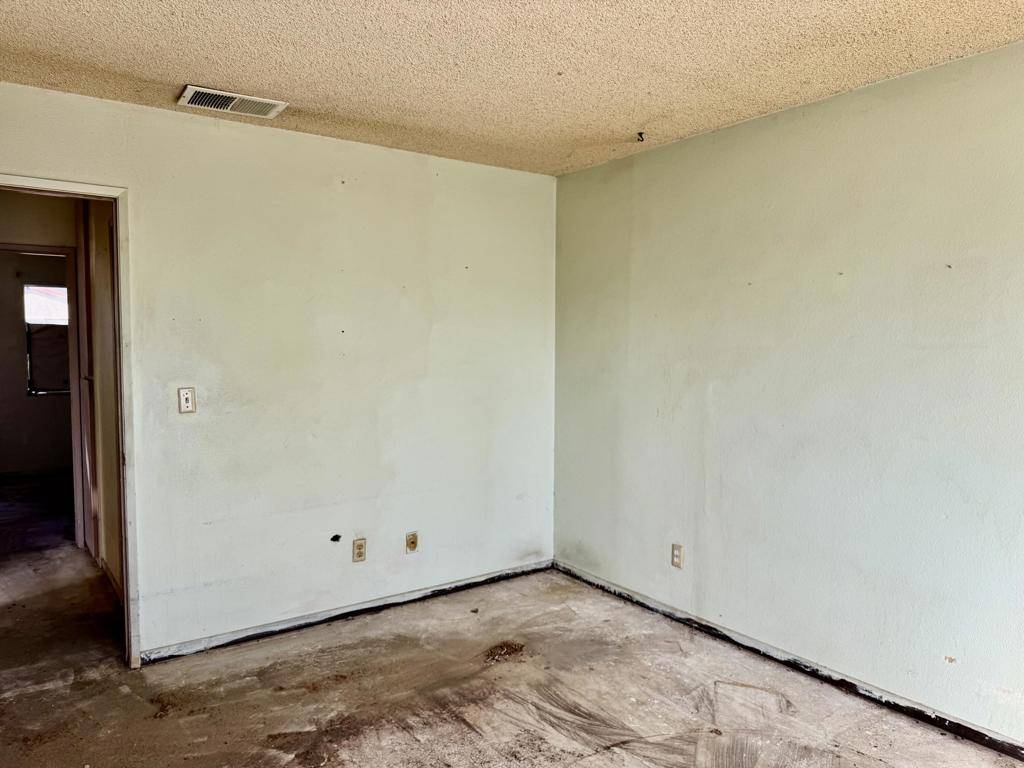 Coachella, CA 92236,84590 Vera Cruz