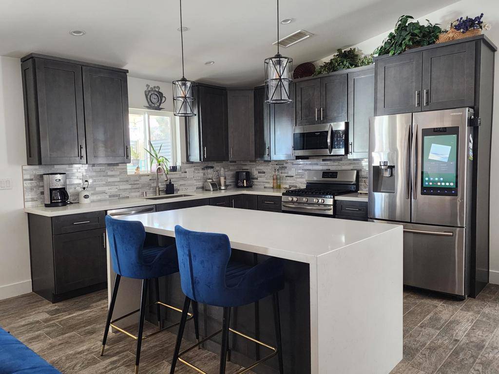 Yucca Valley, CA 92284,58533 Buena Vista DR