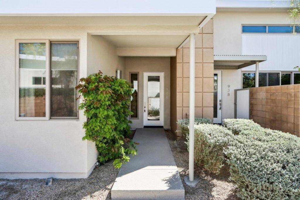 Palm Springs, CA 92264,946 Oceo CIR S