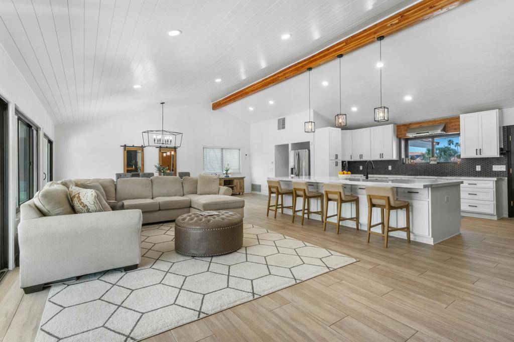 Palm Desert, CA 92260,72915 Deer Grass DR