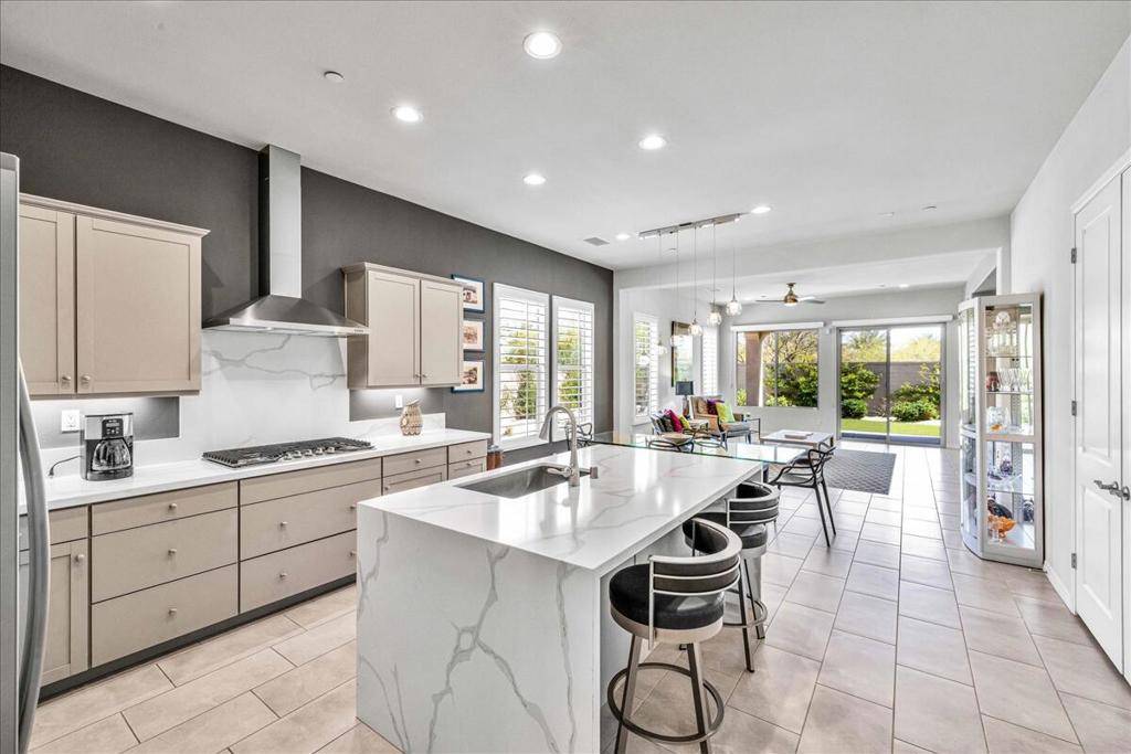 Rancho Mirage, CA 92270,57 Syrah