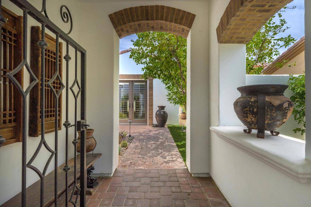 La Quinta, CA 92253,58242 Aracena