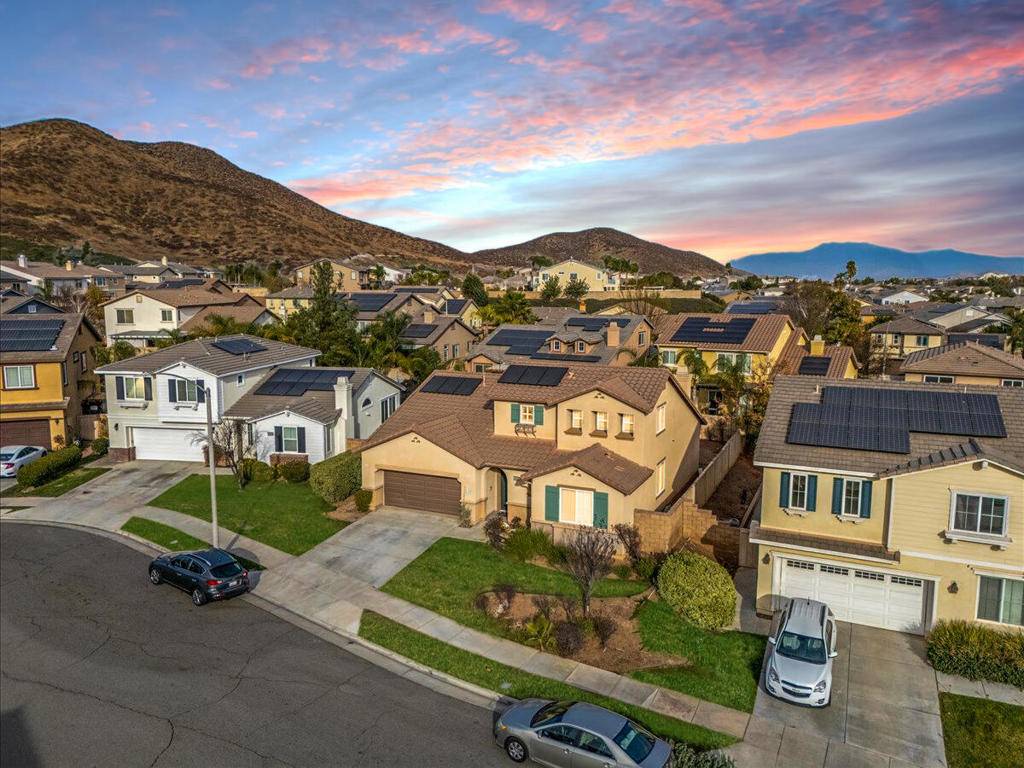 Lake Elsinore, CA 92532,34280 Lupine CT
