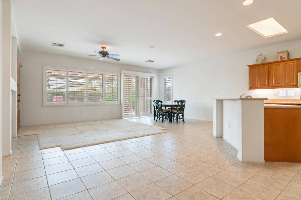 Palm Desert, CA 92211,78185 Providence CIR