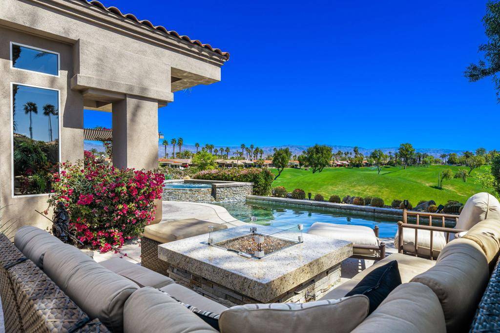 Palm Desert, CA 92211,350 Bright Rock DR