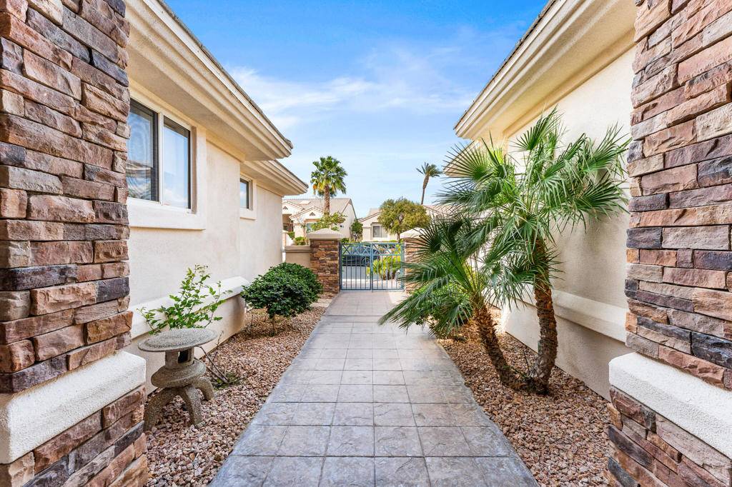 Palm Desert, CA 92211,37159 Turnberry Isle DR