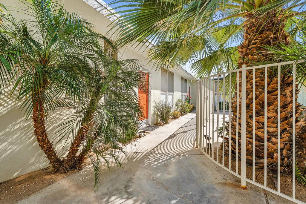 Palm Springs, CA 92262,1777 E Arenas RD