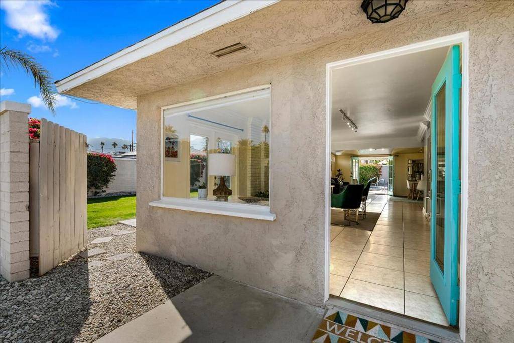 Palm Springs, CA 92264,657 S Mountain View DR
